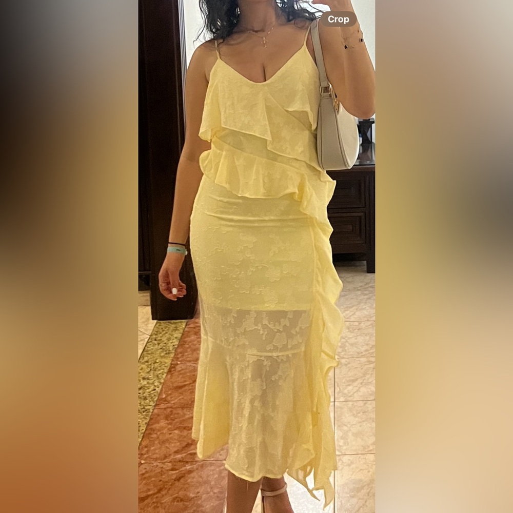 Ruffle lace yellow dress